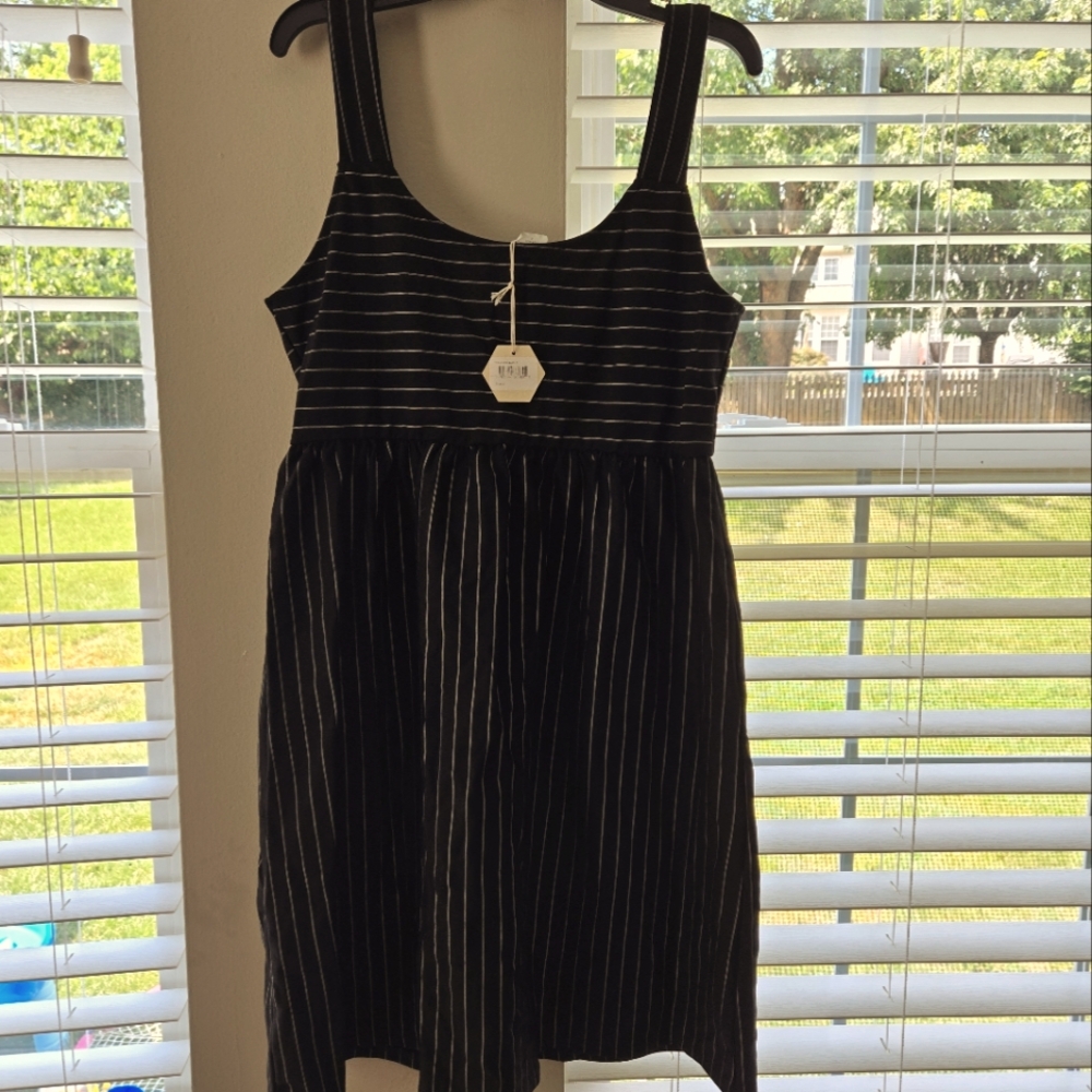 Sweet Claire for Pinkblush Black and White Pinstripe Midi Maternity Dress S